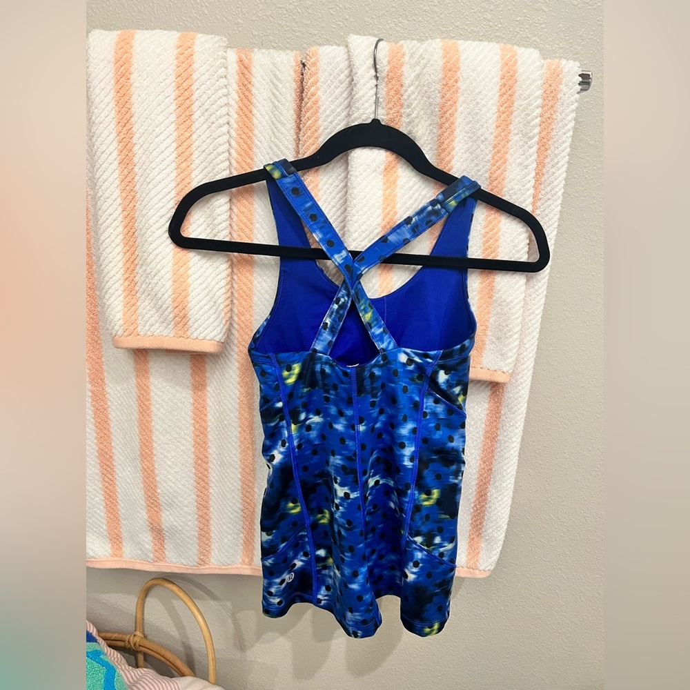Lululemon Exercise Tank Top - image 2